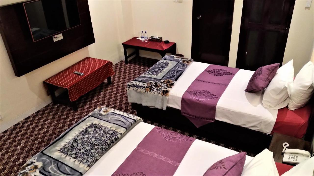Center Point Apartment Дакка Экстерьер фото