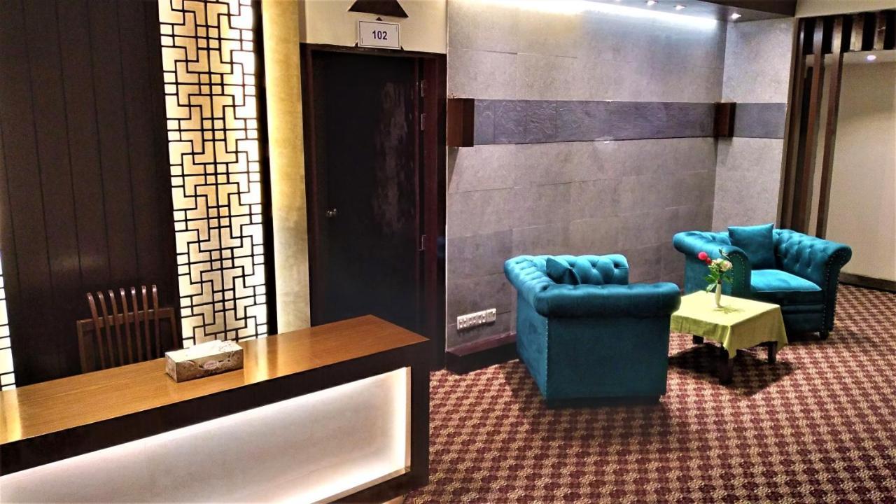 Center Point Apartment Дакка Экстерьер фото