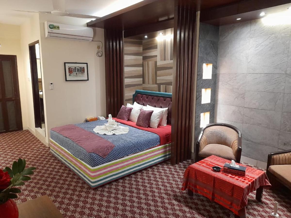 Center Point Apartment Дакка Экстерьер фото