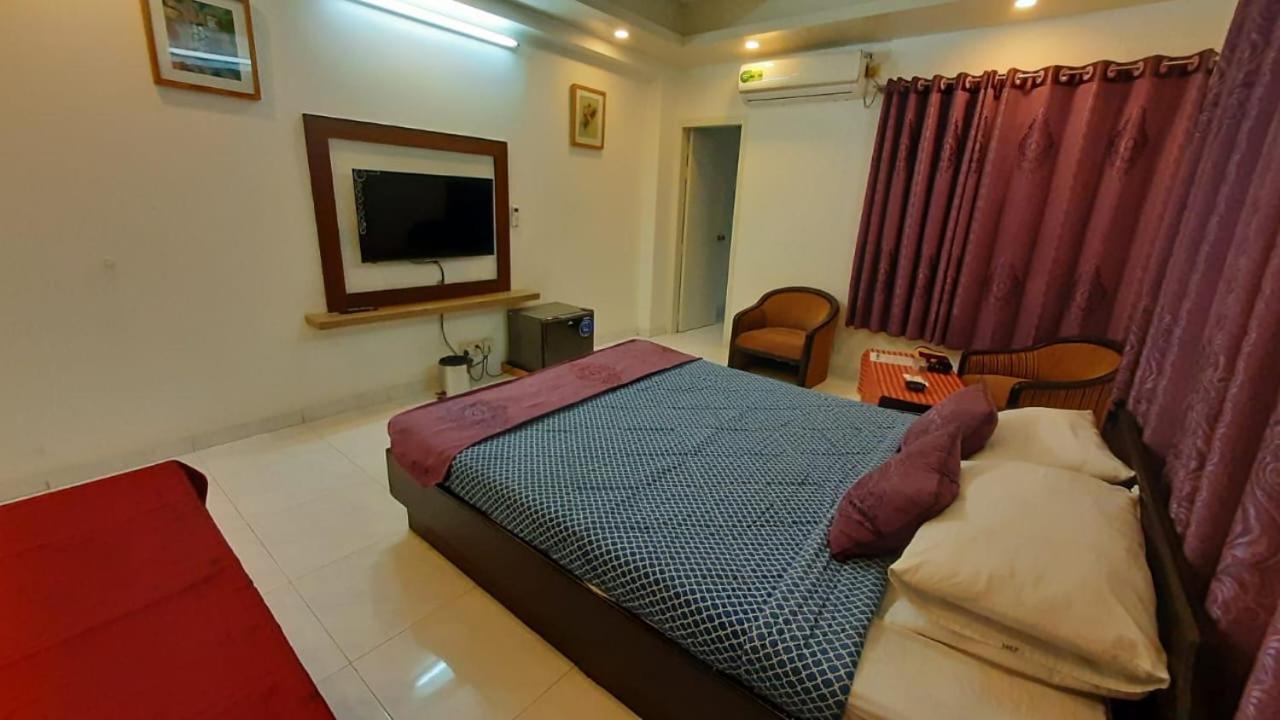 Center Point Apartment Дакка Экстерьер фото